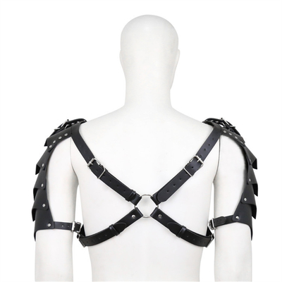 Najnowszy fajny design BDSM Bondage Fetish Mężczyzna Paska na ramieniu fałszywa skóra gejowska czarna paska na piersi